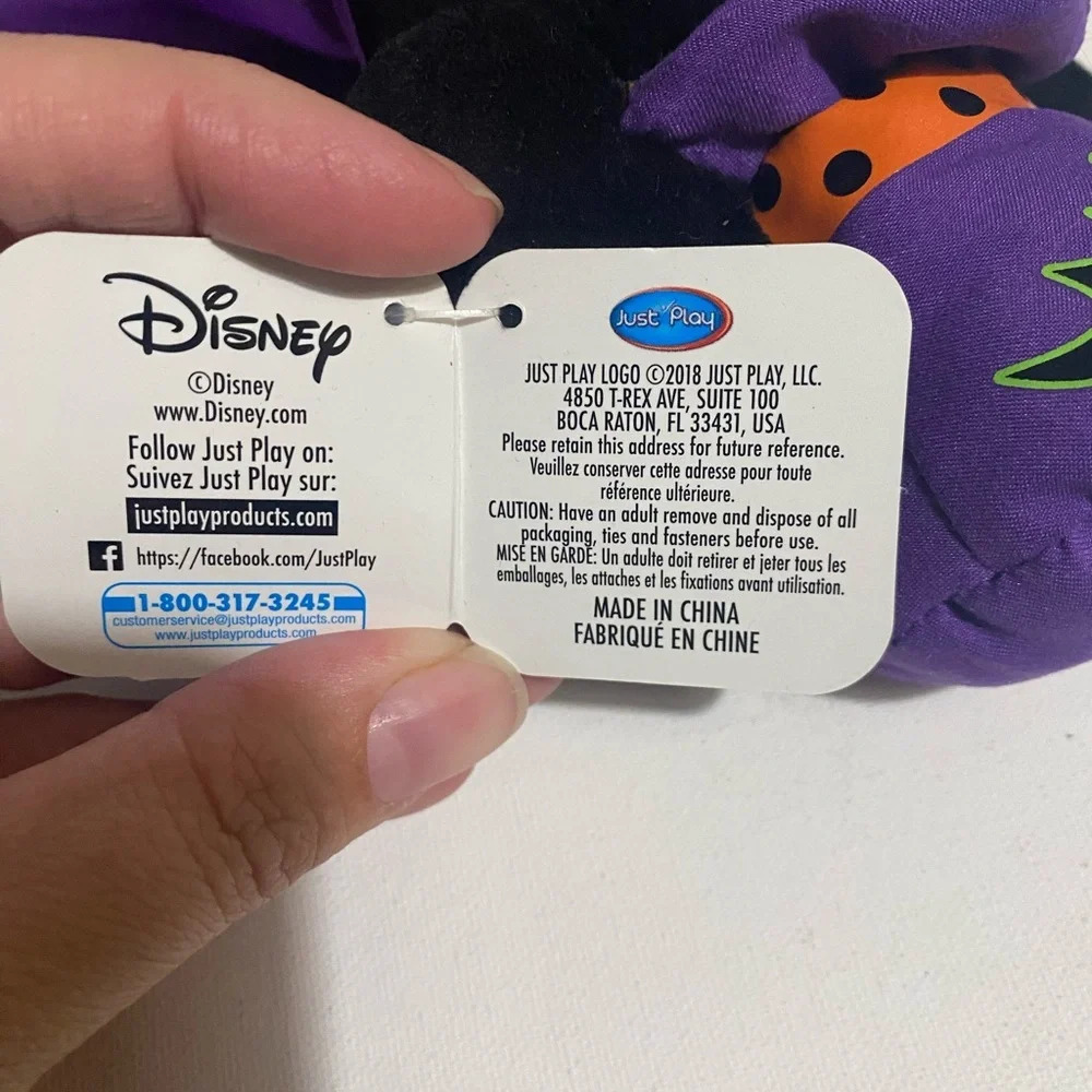 Disney Halloween Mickey Mouse w/ Purple Cape Hat Count Dracula 11” Plush, NWT - Picture 9 of 10